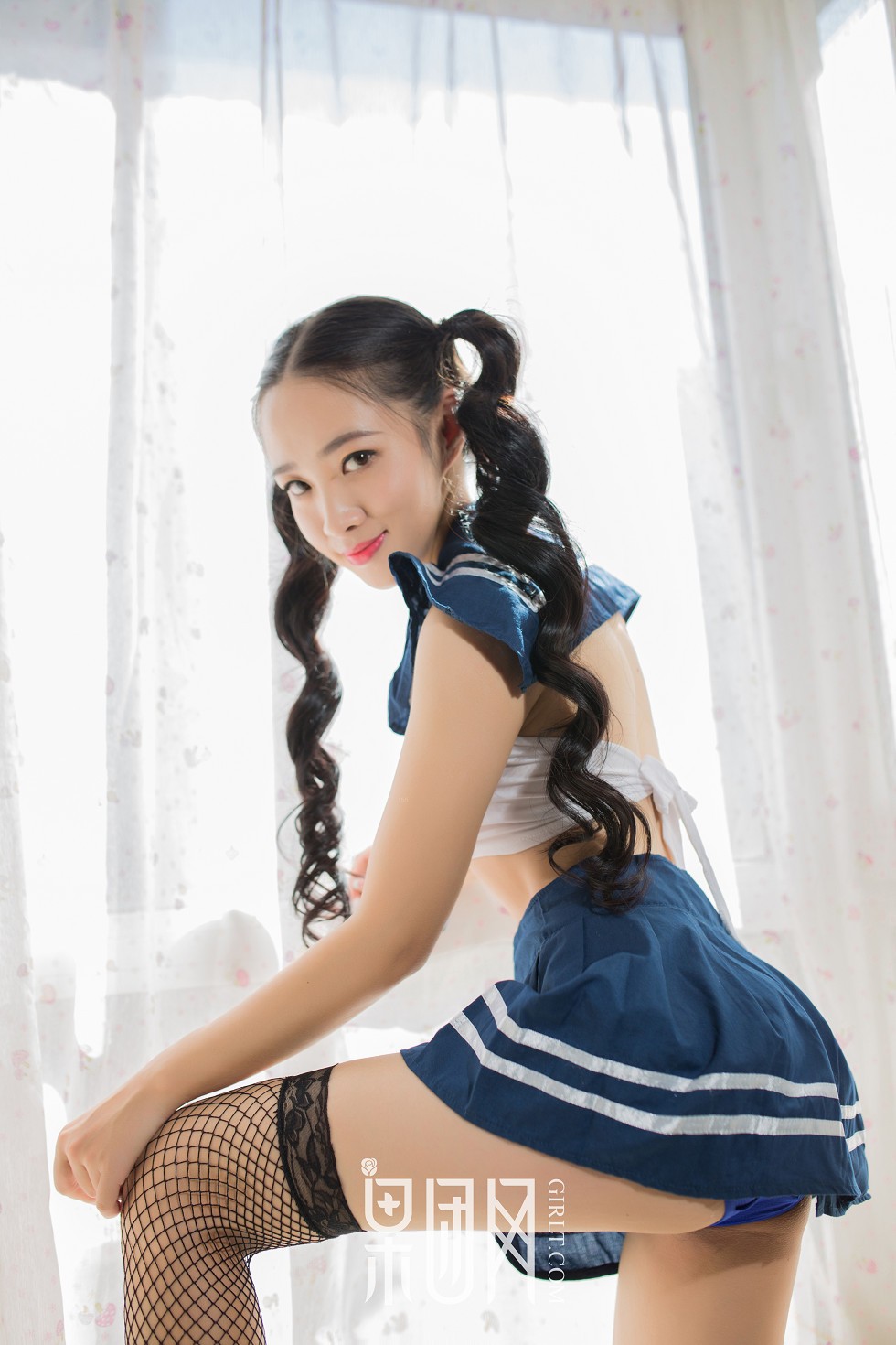 [GIRLT果团网]TG031_清纯学生妹私房制服配黑丝网袜+真空白衬衣撩人诱惑写真71P