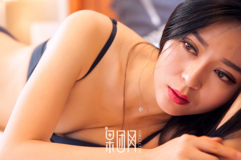 [GIRLT果团网]TG036_温柔小娇妻私房性感黑色内衣+红色蕾丝内衣惹火诱惑写真66P
