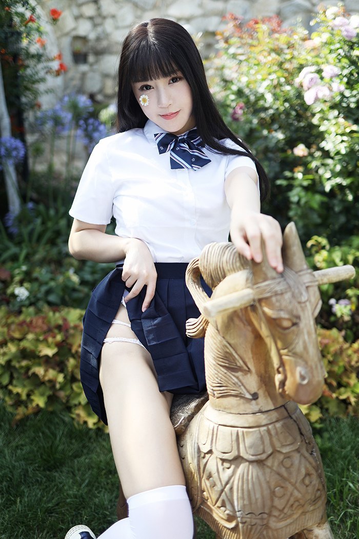 激萌学生妹朱可儿白皙巨乳撩裙诱惑(图29)