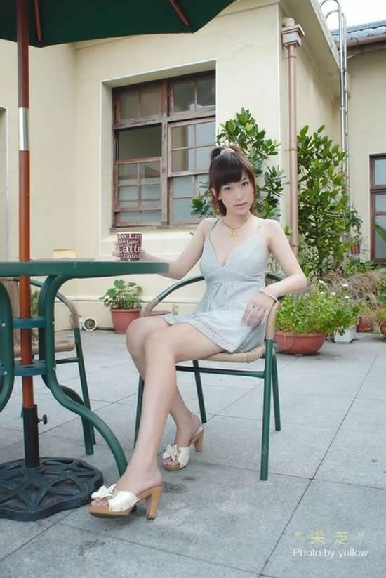 影子mm户外清纯照 尽享悠闲自在生活(图12)