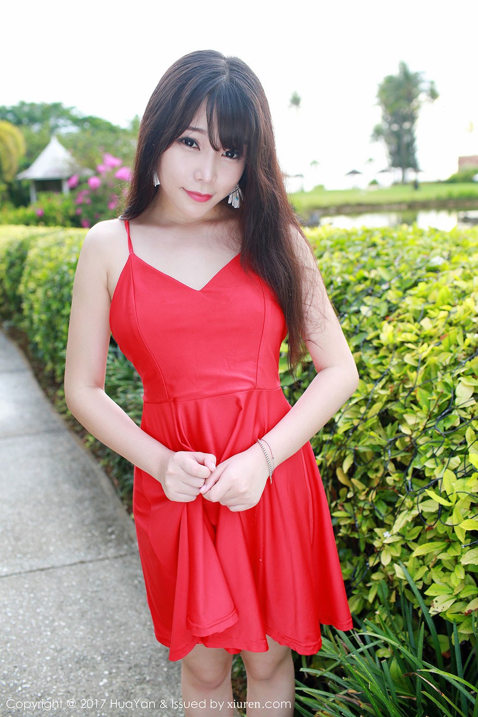 [HuaYan花の颜]Vol.044_嫩模芝芝Booty塞班岛旅拍粉红高叉连体内衣湿身诱惑写真61P