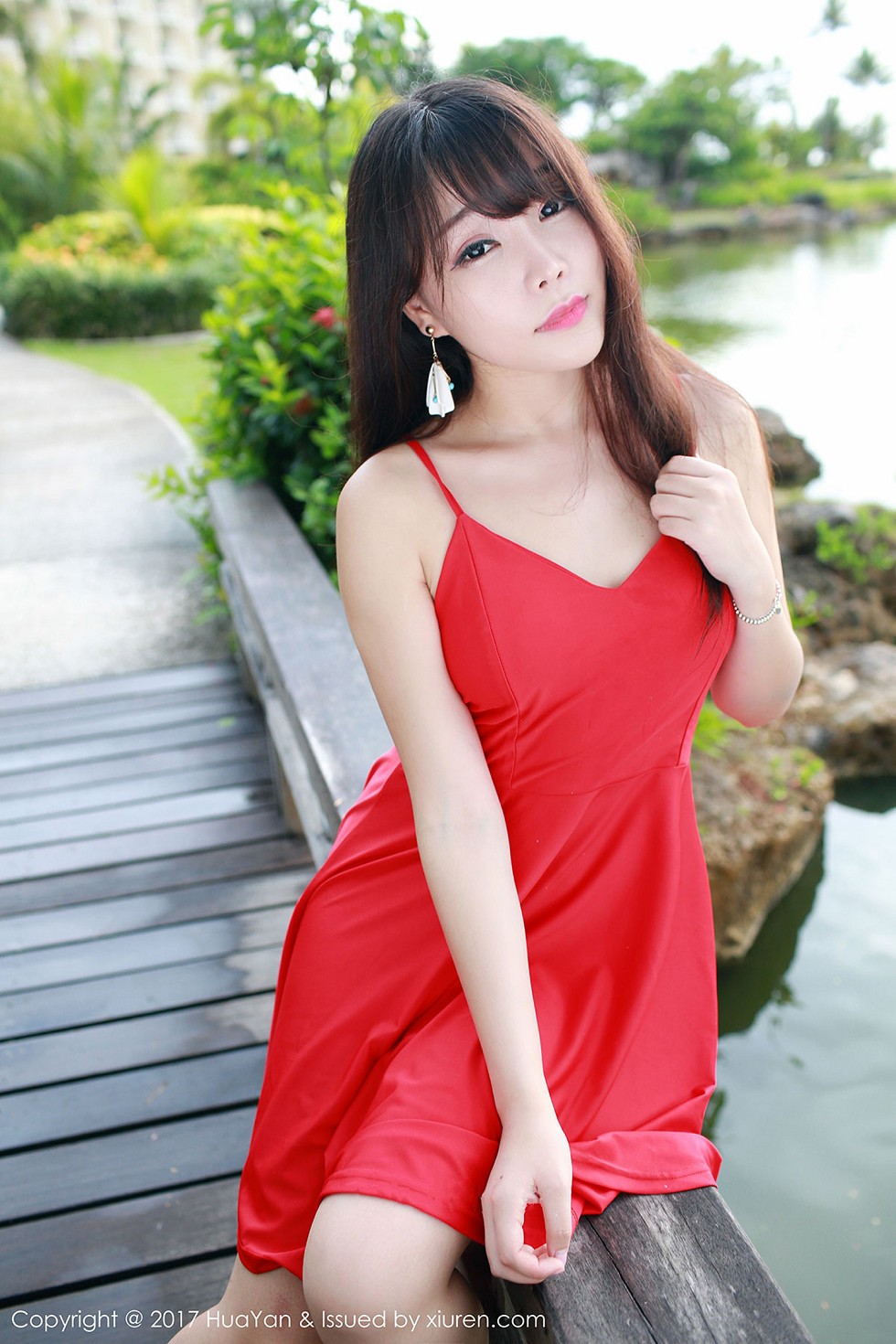 [HuaYan花の颜]Vol.044_嫩模芝芝Booty塞班岛旅拍粉红高叉连体内衣湿身诱惑写真61P