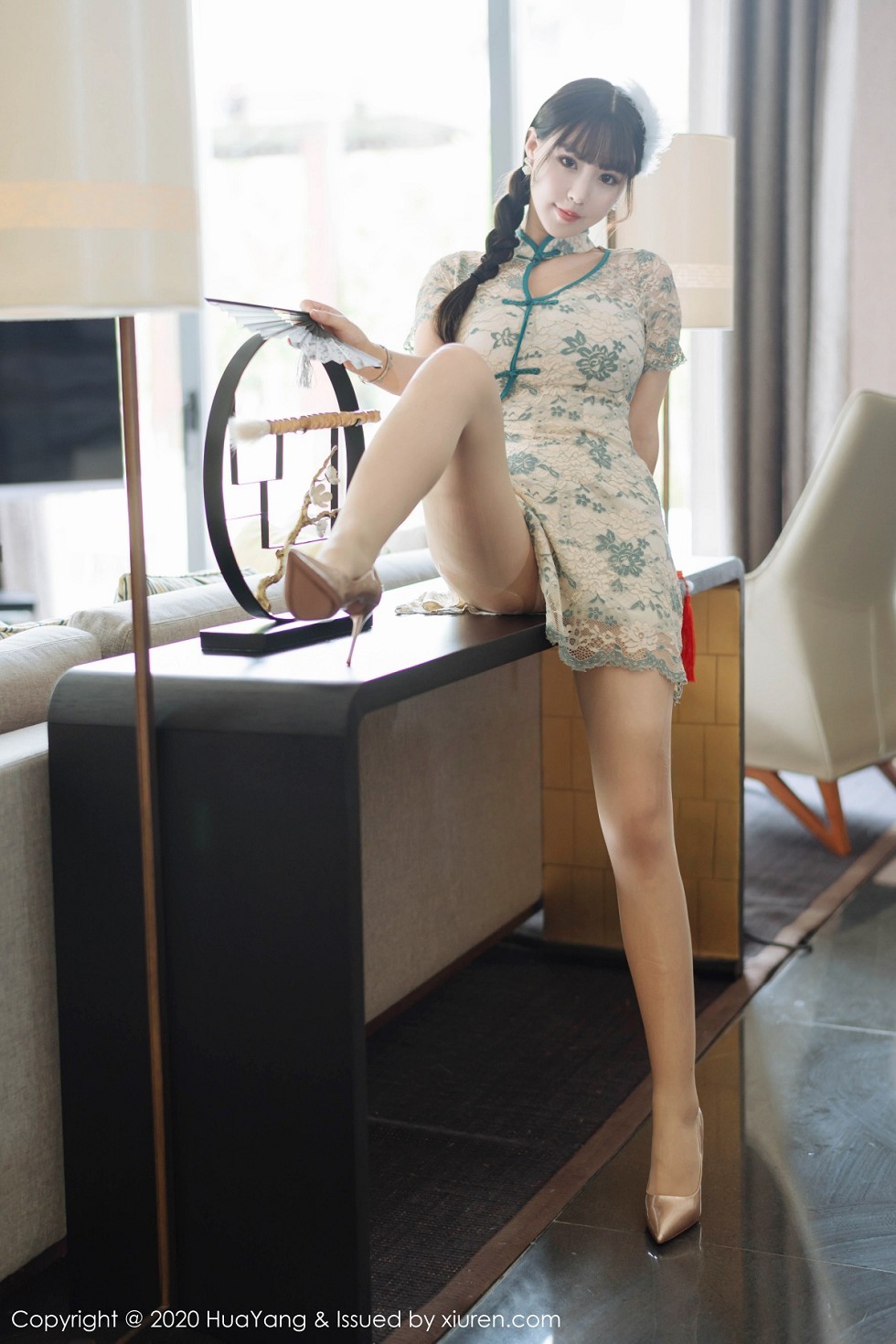 [HuaYang花漾]Vol.256_女神朱可儿Flower三亚旅拍典雅韵味旗袍配蕾丝内衣诱惑写真56P