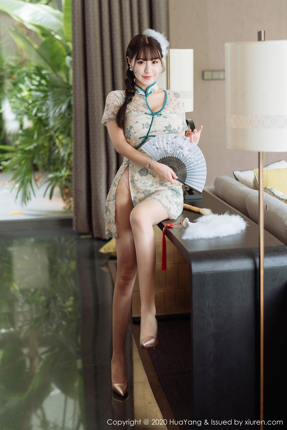 [HuaYang花漾]Vol.256_女神朱可儿Flower三亚旅拍典雅韵味旗袍配蕾丝内衣诱惑写真56P