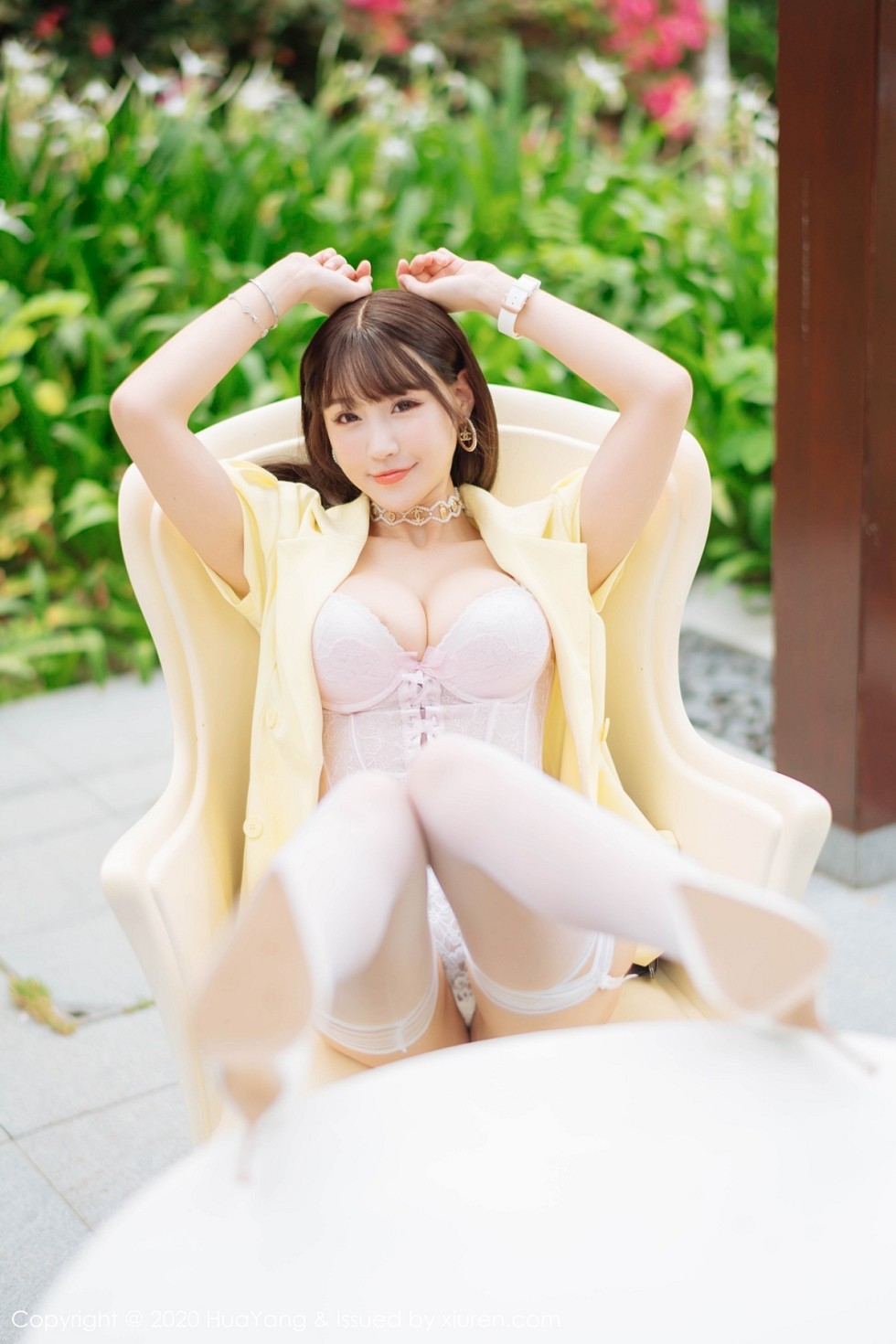 [HuaYang花漾]Vol.261_女神朱可儿Flower三亚旅拍情趣内衣配蕾丝吊袜惹火诱惑写真53P