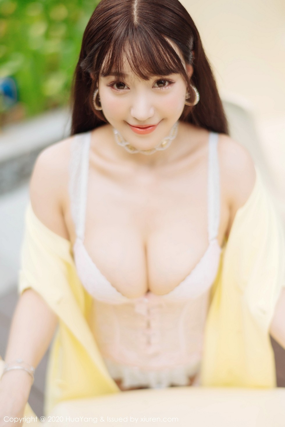 [HuaYang花漾]Vol.261_女神朱可儿Flower三亚旅拍情趣内衣配蕾丝吊袜惹火诱惑写真53P