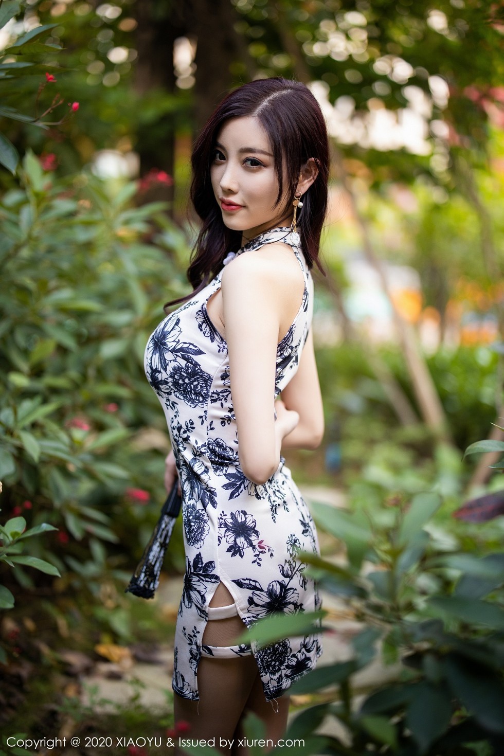 [XiaoYu画语界]Vol.318_女神杨晨晨sugar素雅旗袍装配肉丝裤袜秀迷人身材性感写真98P