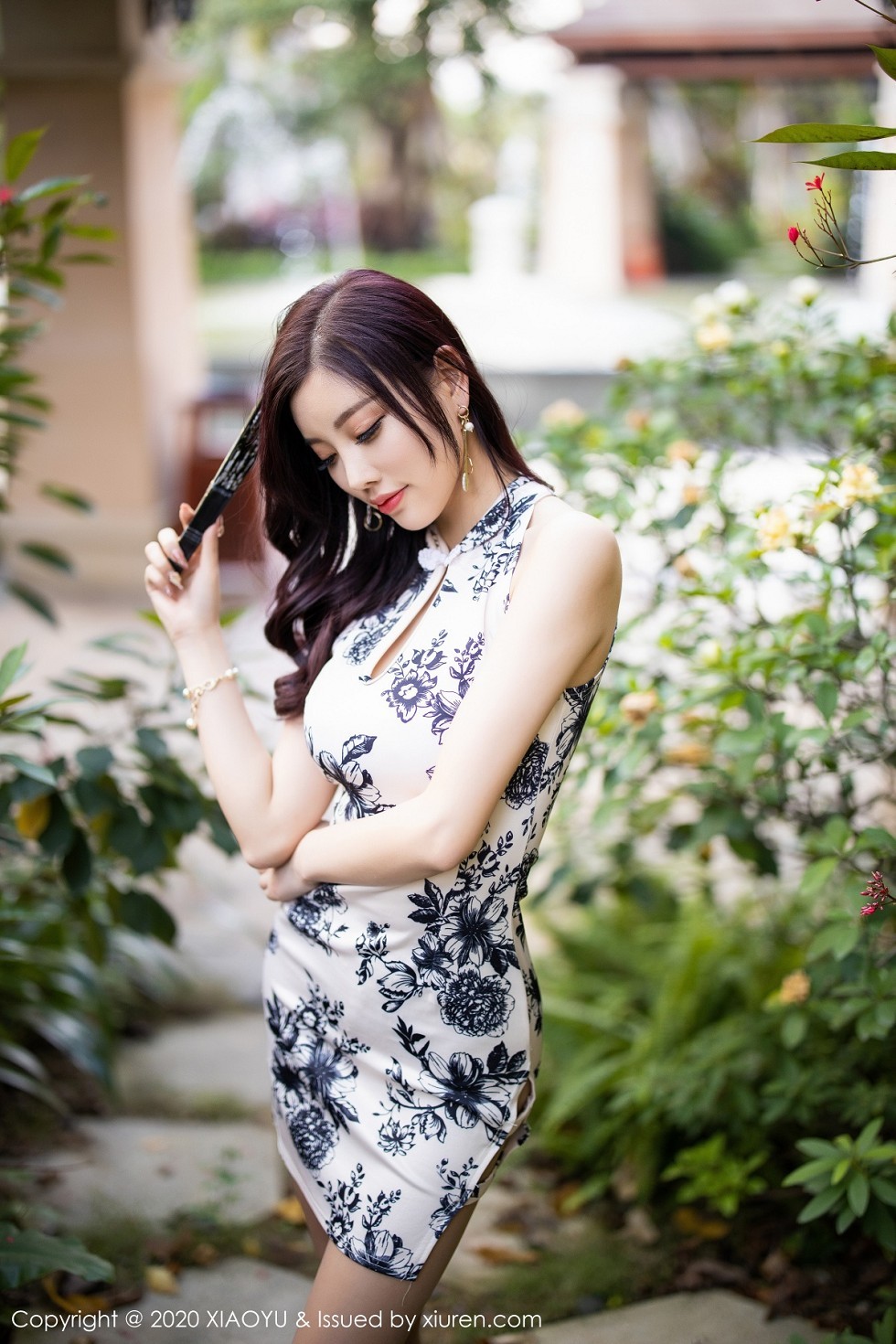 [XiaoYu画语界]Vol.318_女神杨晨晨sugar素雅旗袍装配肉丝裤袜秀迷人身材性感写真98P