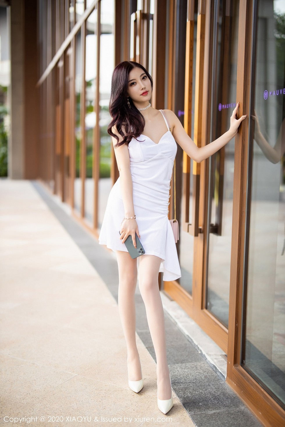 [XiaoYu画语界]Vol.331_女神杨晨晨sugar私房白色吊裙配肉丝裤袜妩媚诱惑写真67P