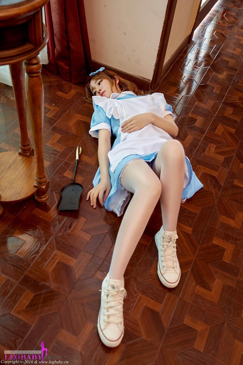 [LEGBABY美腿宝贝]Vol.020_女神王语纯性感女仆装无内超薄肉丝诱惑翘臀写真66P