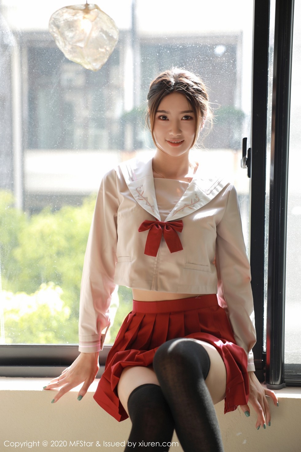 [MFStar模范学院]Vol.340_嫩模方子萱私房经典JK制服主题红短裙配黑丝袜性感写真61P