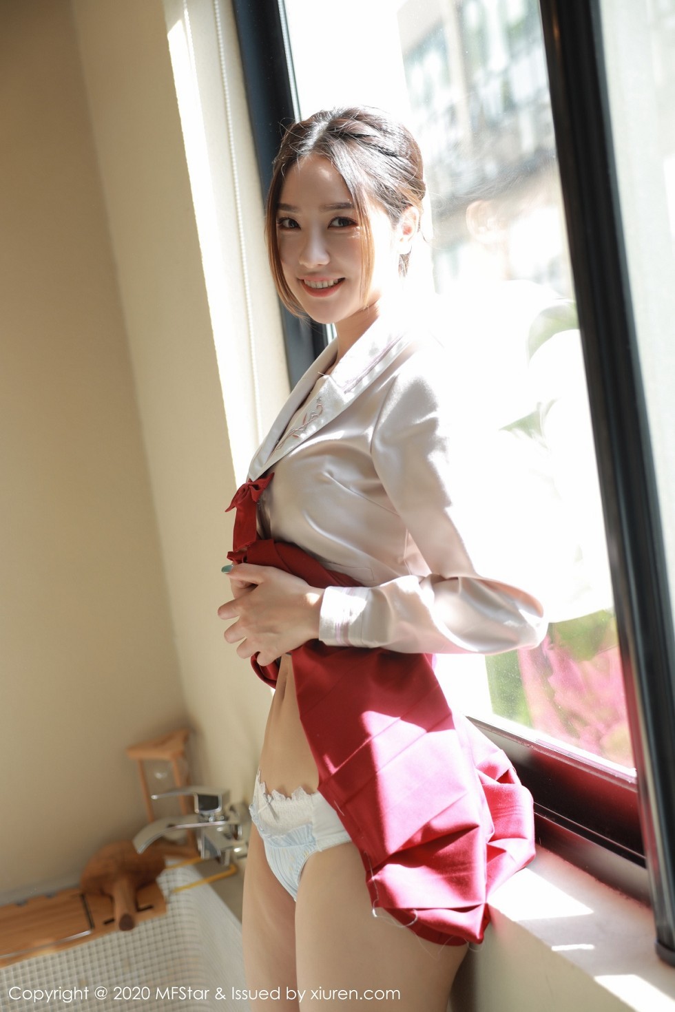 [MFStar模范学院]Vol.340_嫩模方子萱私房经典JK制服主题红短裙配黑丝袜性感写真61P