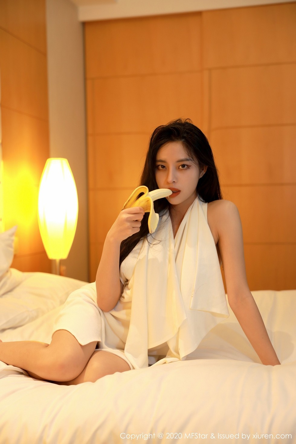 [MFStar模范学院]Vol.343_嫩模riri617私房白色缕空情趣内衣秀火辣身材极致诱惑写真50P