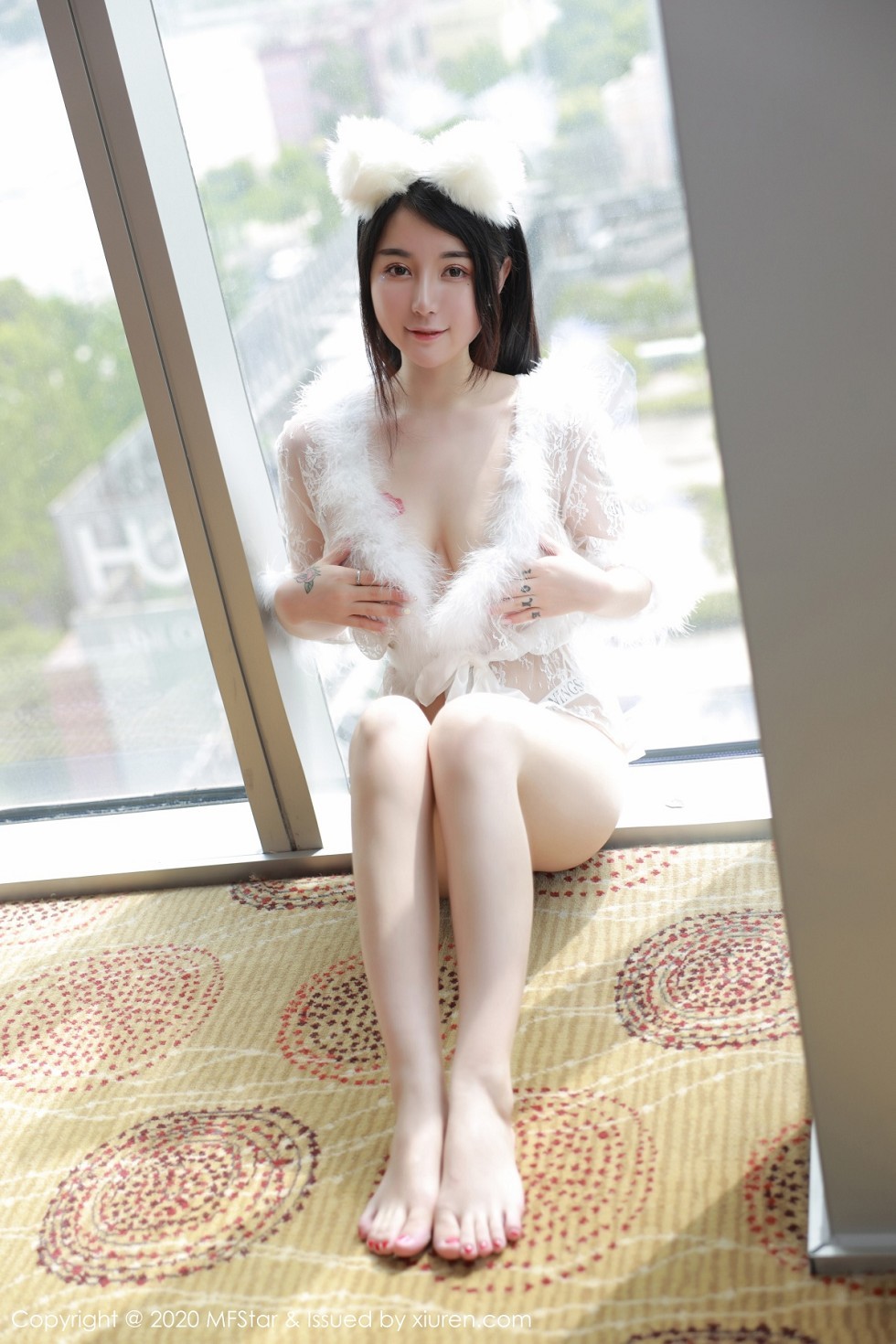 [MFStar模范学院]Vol.353_嫩模美七Mia私房猫耳制服露傲人豪乳遮点极致诱惑写真45P