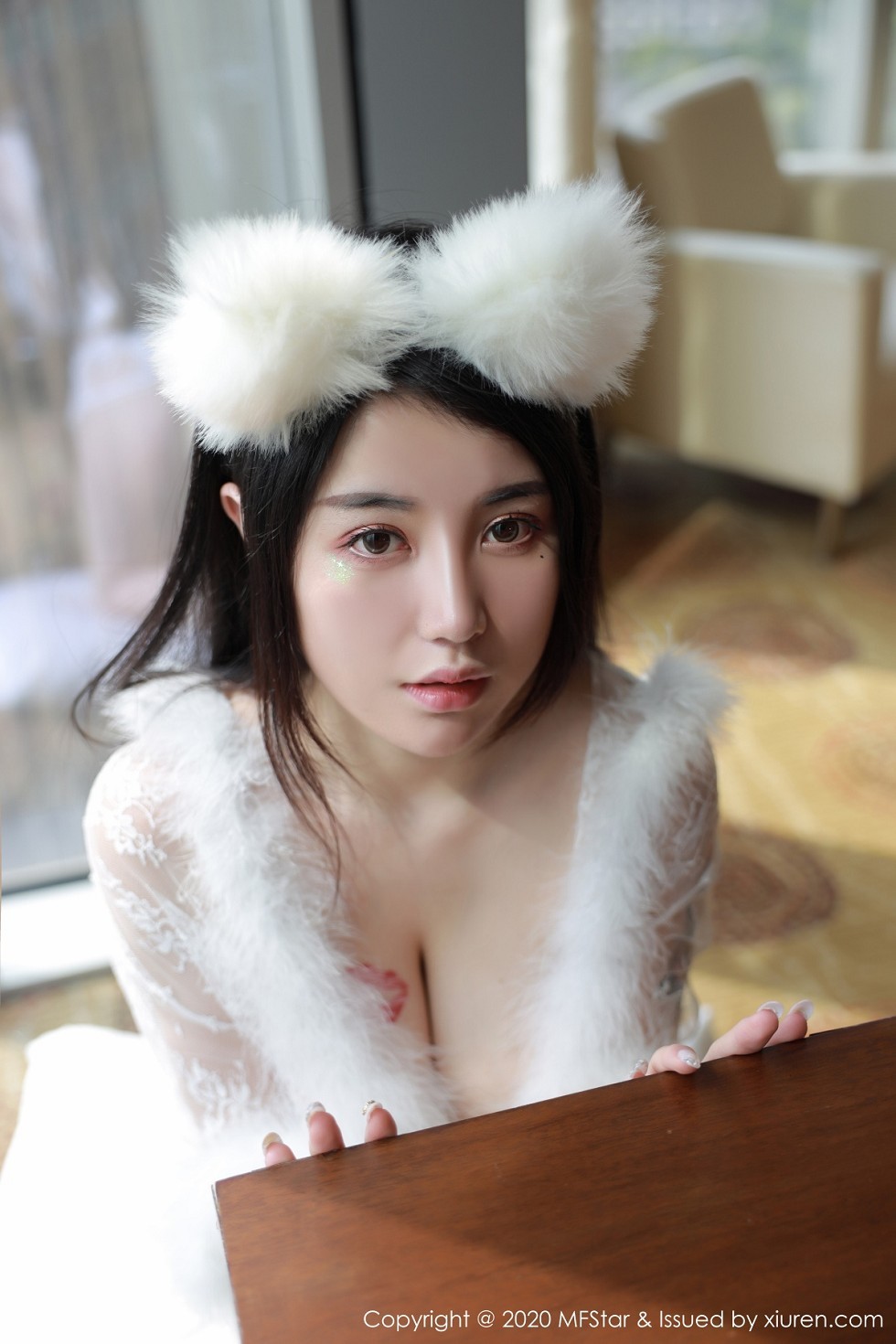 [MFStar模范学院]Vol.353_嫩模美七Mia私房猫耳制服露傲人豪乳遮点极致诱惑写真45P