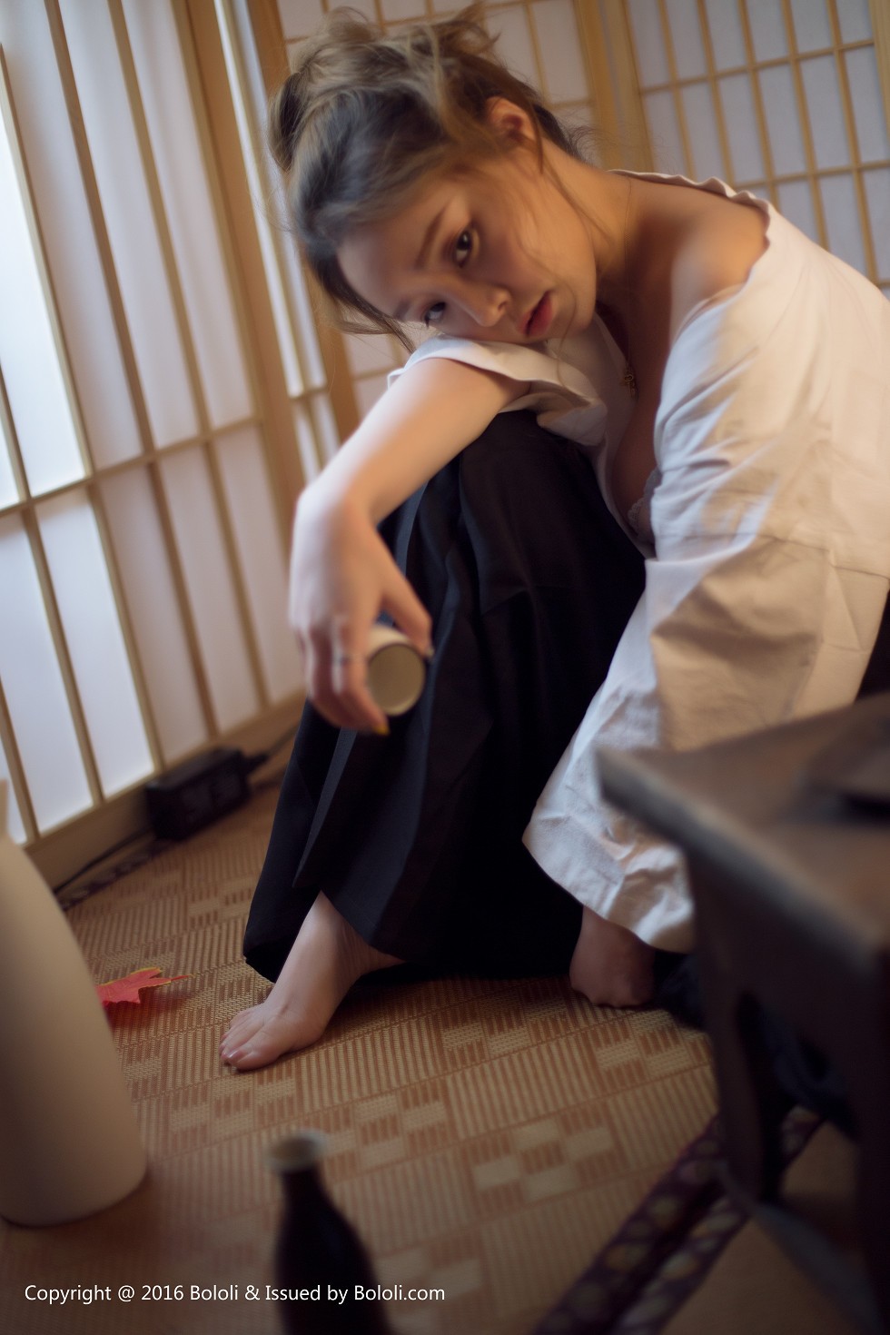 [Tukmo兔几盟]Vol.111_嫩模柳侑绮化身剑道美少女性感白色内衣爆乳诱惑写真25P