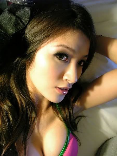 非主流的大眼爆乳美女(图11)