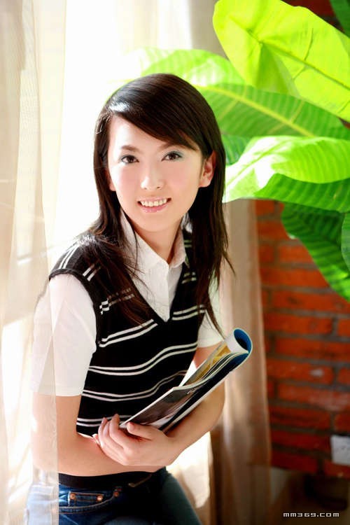 高雅靓丽的瓜子脸MM(图6)