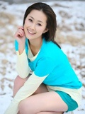 温柔妩媚的阳光青春美女