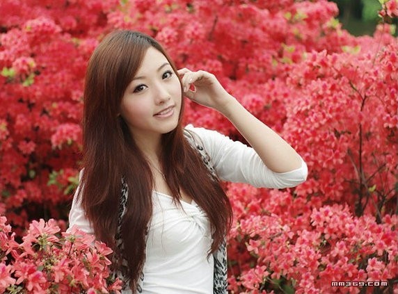 杭州清纯白皙美女外拍(图10)