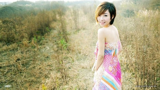 绝美少女的清凉绚丽夏装(图3)