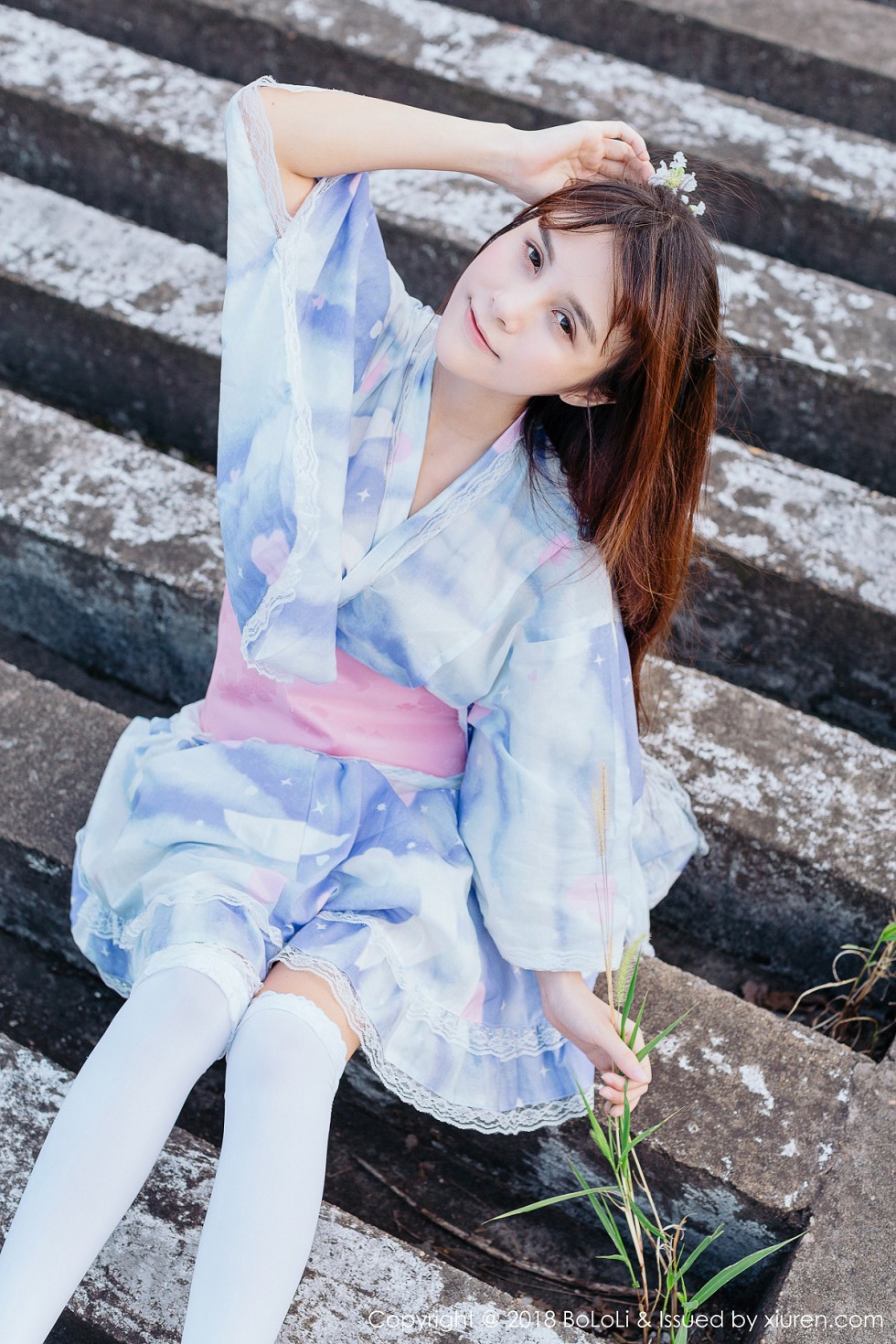 [Tukmo兔几盟]Vol.118_嫩模夏美酱户外日系百花裙配白丝袜清新迷人写真61P
