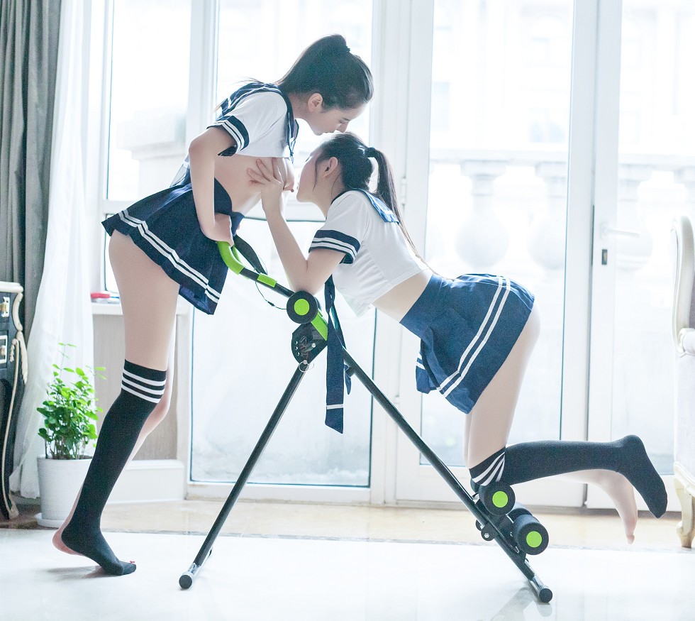 推女郎第特辑_推女郎李丽莎学生服姐妹花大尺度诱惑无底线写真31P