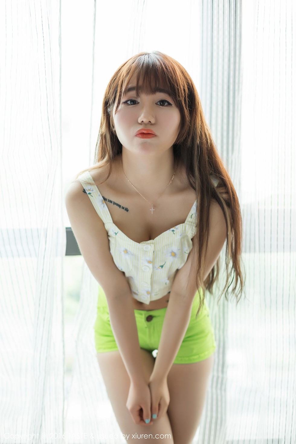[Taste顽味生活]Vol.026_嫩模鱼子酱宝saki内衣美少女秀纹身性感迷人写真45P