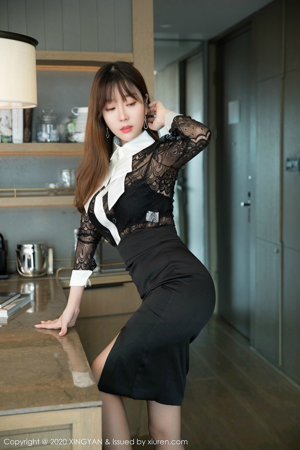 [XINGYAN星颜社]VOL.134_女神王雨纯私房黑色职业装半脱露透视内裤秀翘臀诱惑写真66P