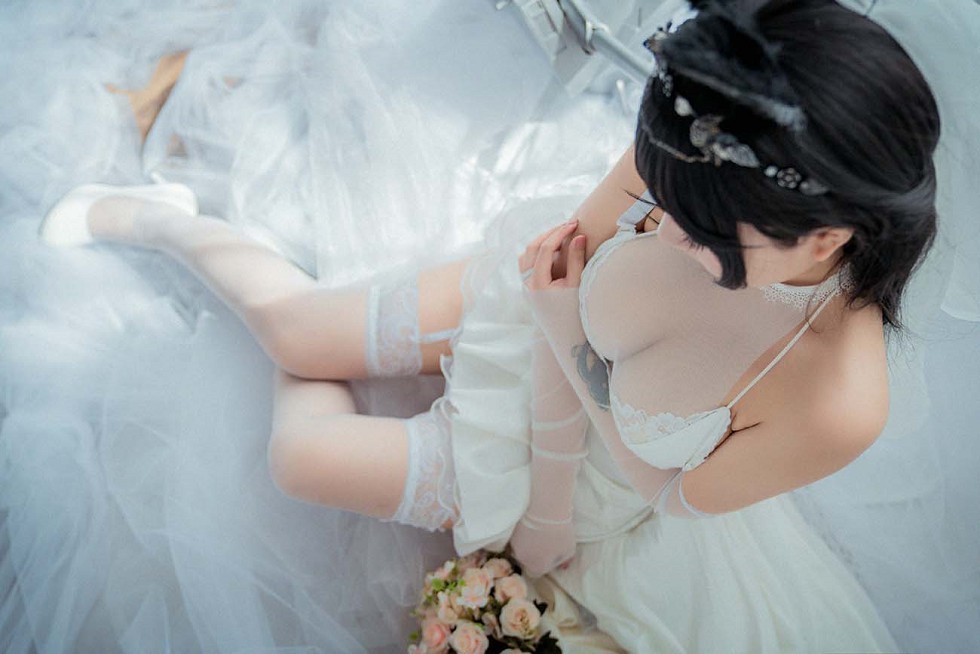 性感女神猫九酱碧蓝航线主题撩人服饰秀傲人豪乳极致诱惑写真95P
