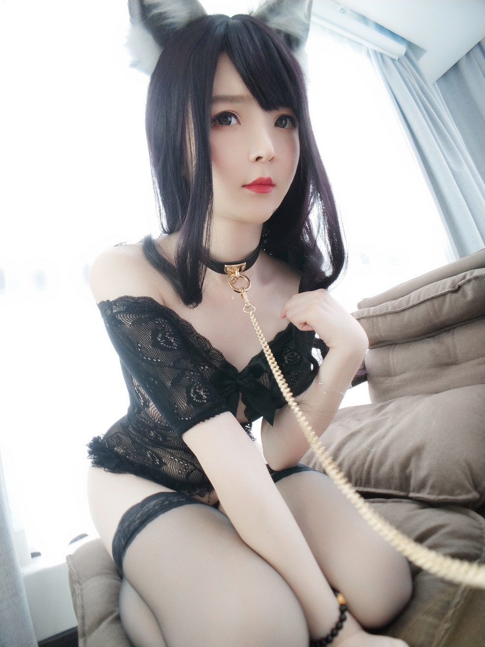 知名动漫博主一小央泽黑狐姐姐主题私房黑色蕾丝情趣内衣惹火写真80P
