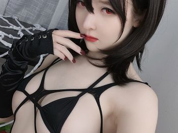 知名动漫博主一小央泽クモMISS主题私人带子骚扰内衣秀火辣身材骚扰写真66P