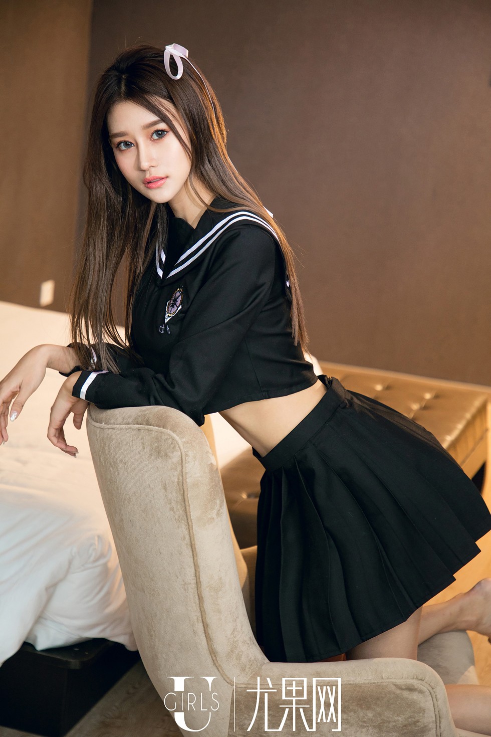 [Ugirls尤果网]U411_嫩模欣怡学生装撩衣露半球+浴缸里白色薄纱露豪乳诱惑写真65P