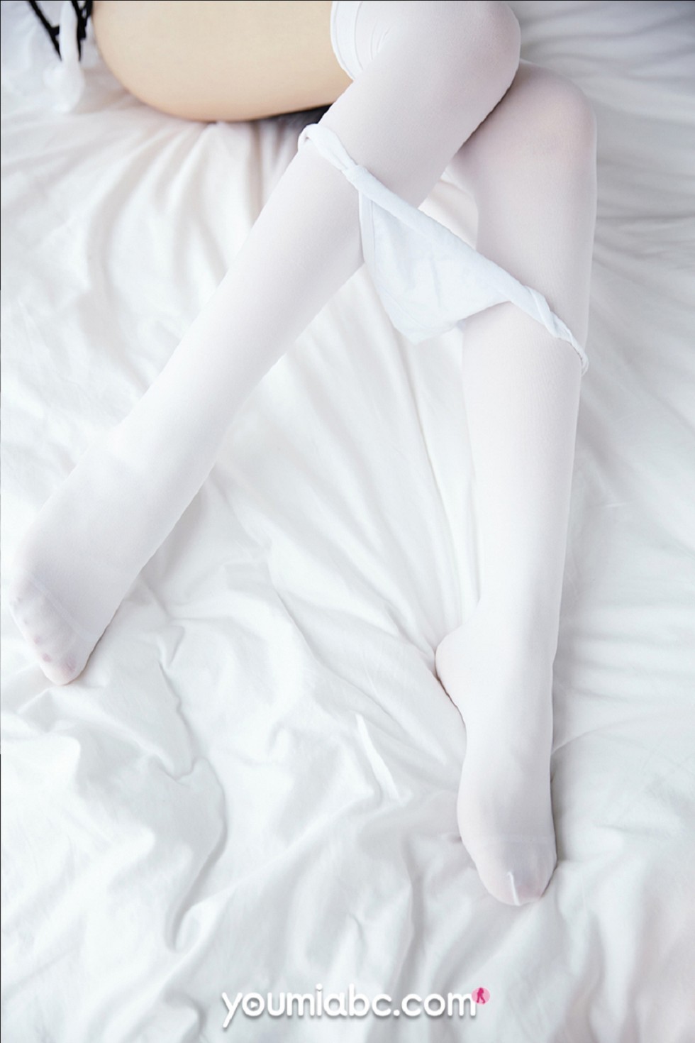 [YouMi尤蜜]Vol.256_嫩模绯月樱.Cherry私房蕾姆女仆主题半脱秀诱人美体惹火写真33P