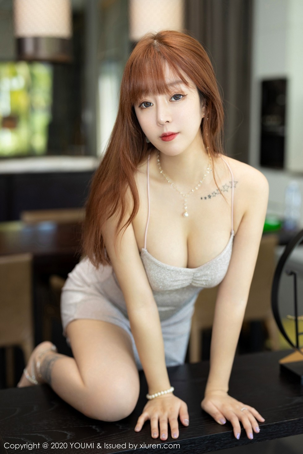 [YouMi尤蜜荟]Vol.480_女神王雨纯三亚旅拍璀璨吊裙半脱露丰乳肥臀撩人诱惑写真55P