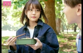 戴眼睛文学美少女「八木奈々」气息让人忍不住想欺负