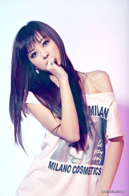 朋克风格的时尚美女(图9)