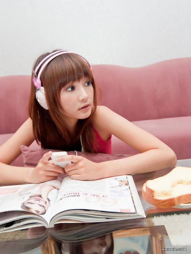 清纯气球女孩水汪汪大眼睛(图26)