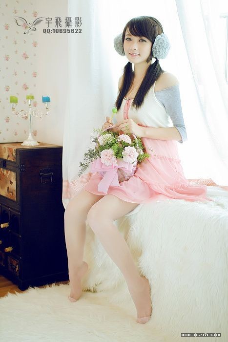 少女知知高清私房写真(图4)