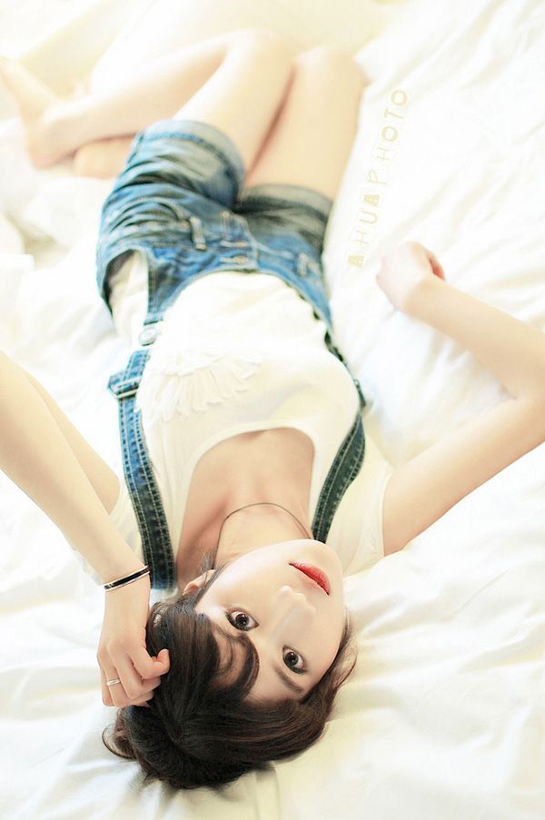 皮肤嫩白的超级小美人(图10)