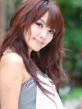 平民版性感青春美女迷人笑容