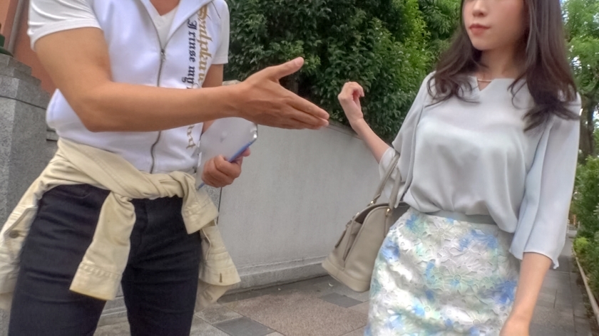 [300MIUM-280]ユイさん 26岁 外表纯洁的名流妻子