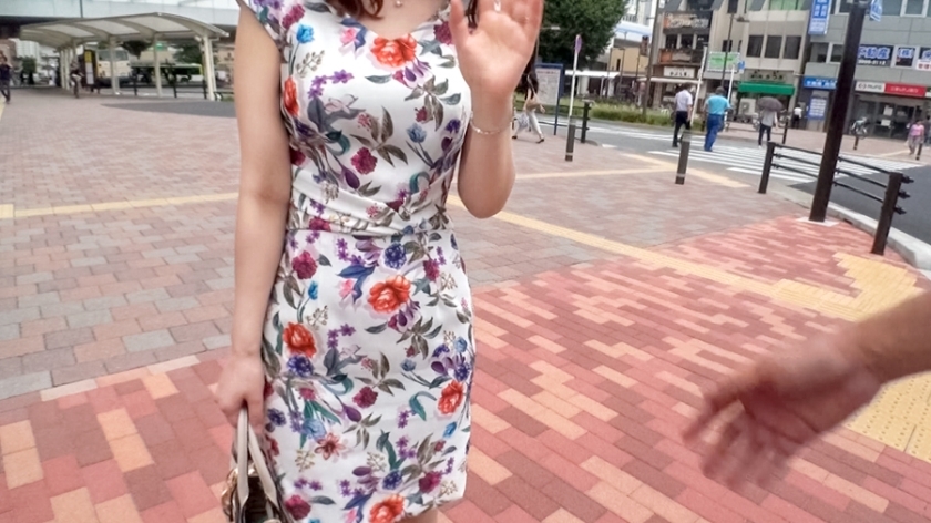 [300MIUM-332]まきさん 29岁 擅长烹饪的名流妻子