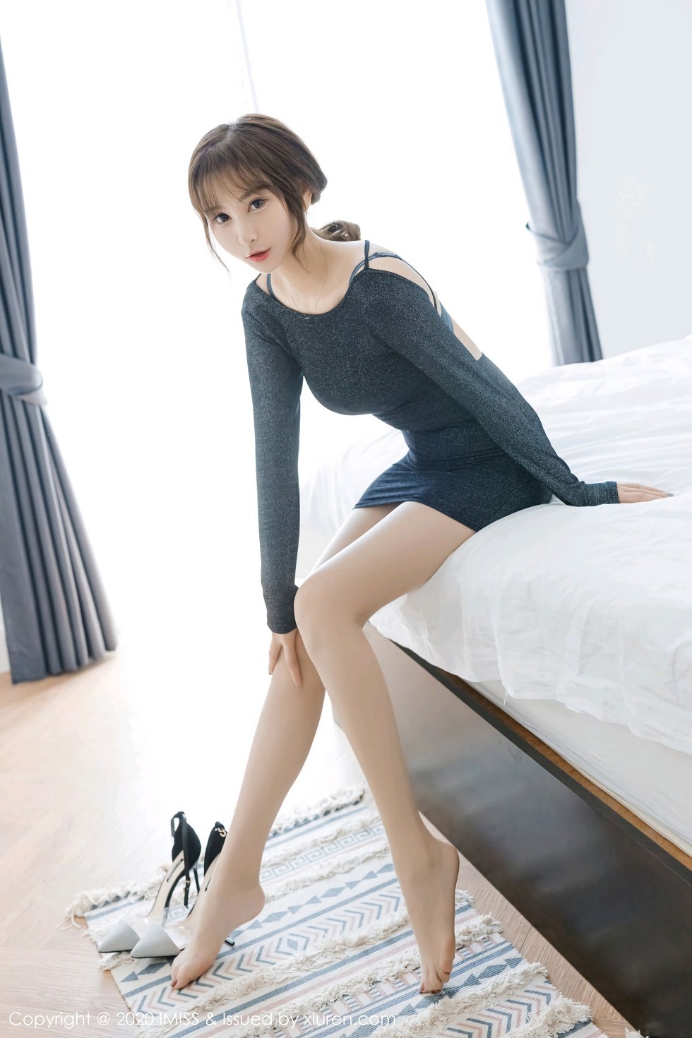 [IMISS爱蜜社]Vol.455_气质女神Lavinia泰国清迈旅拍私房黑色内衣完美诱惑写真46P