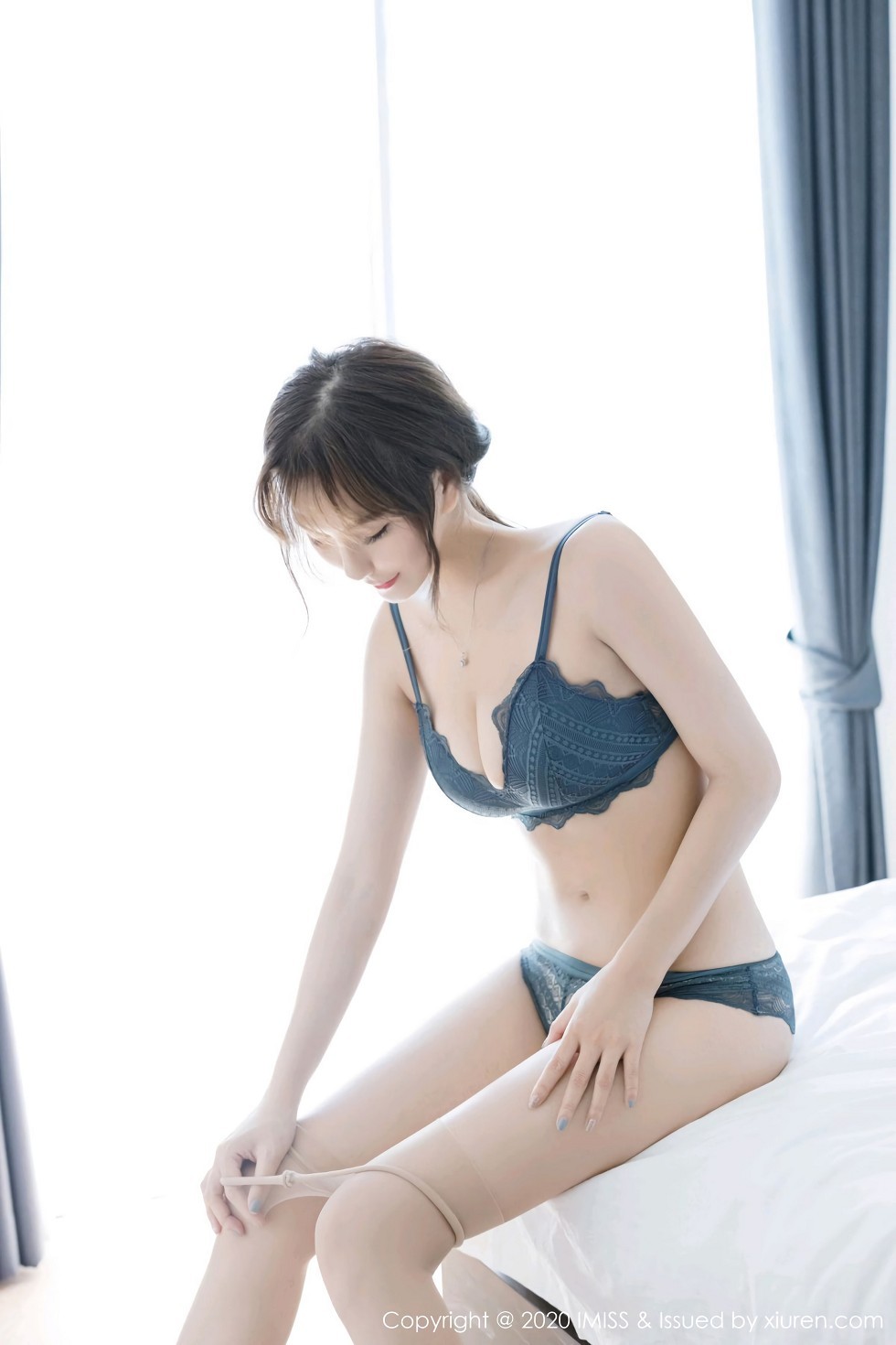 [IMISS爱蜜社]Vol.455_气质女神Lavinia泰国清迈旅拍私房黑色内衣完美诱惑写真46P