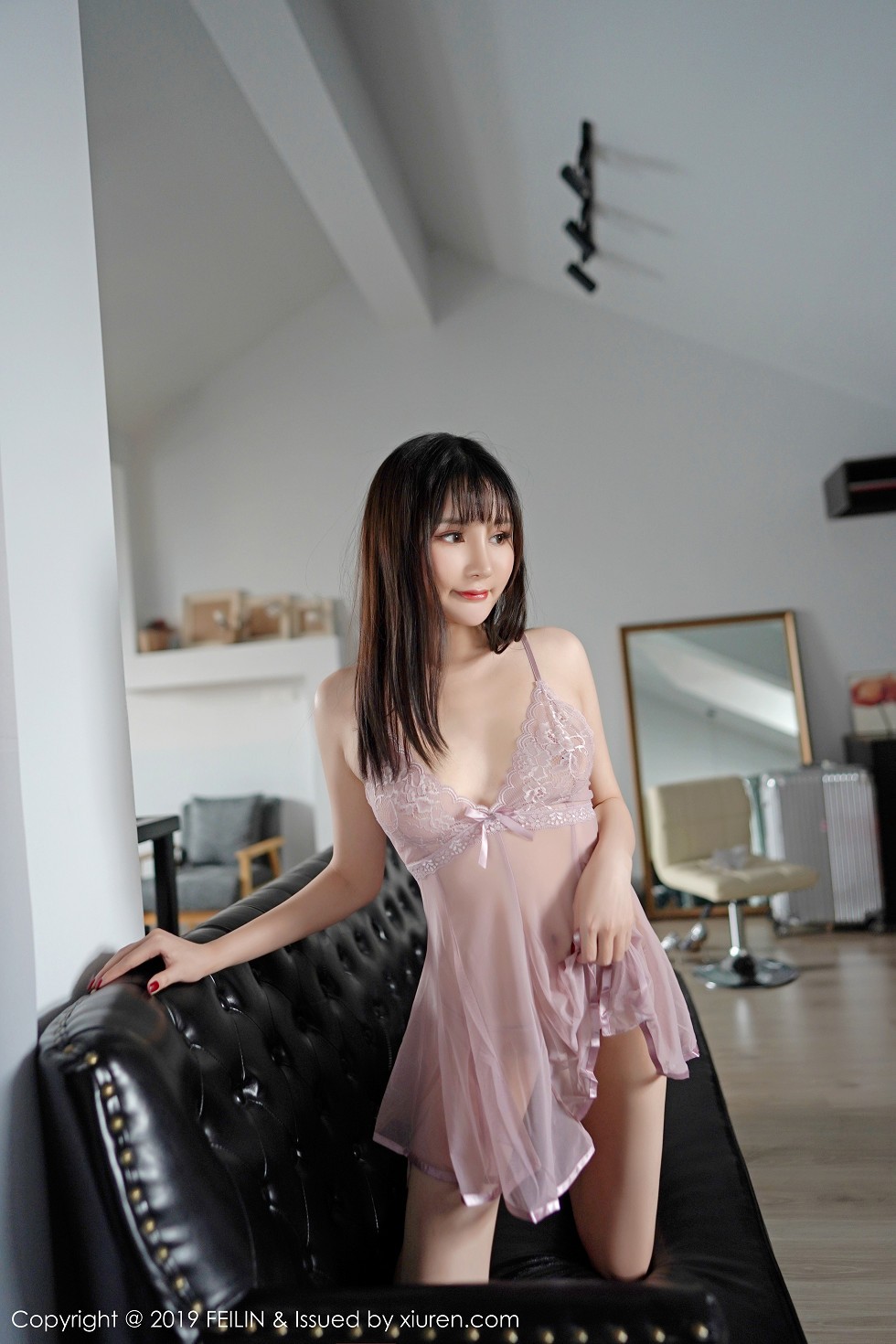 [FeiLin嗲囡囡]VOL.202_新人嫩模青妍Celina居家私房透视薄纱内衣撩人诱惑写真54P