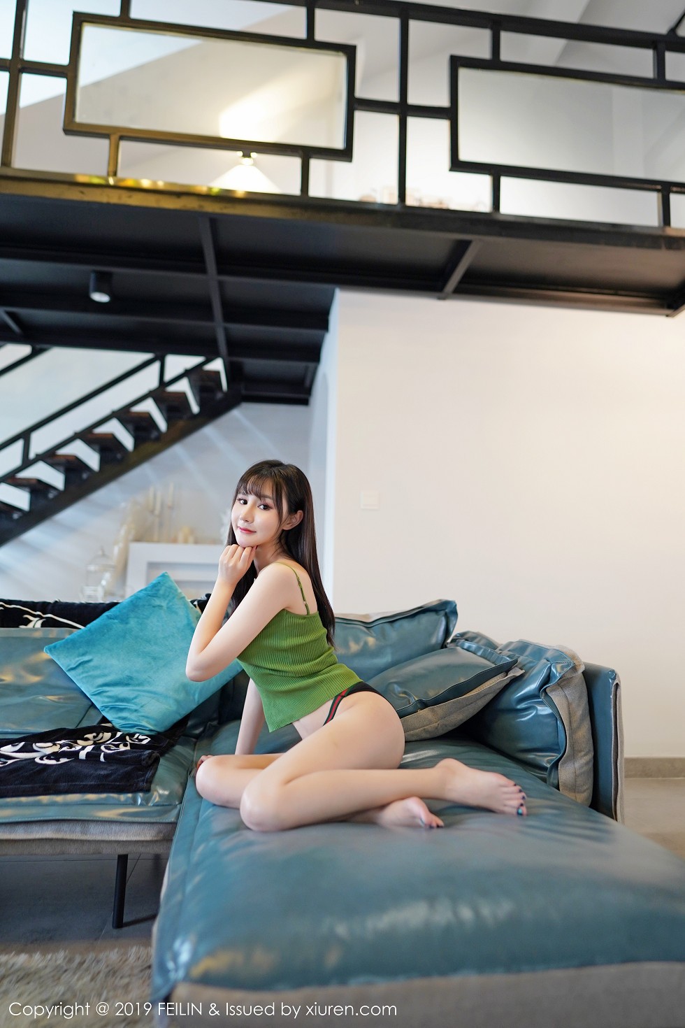 [FeiLin嗲囡囡]VOL.202_新人嫩模青妍Celina居家私房透视薄纱内衣撩人诱惑写真54P