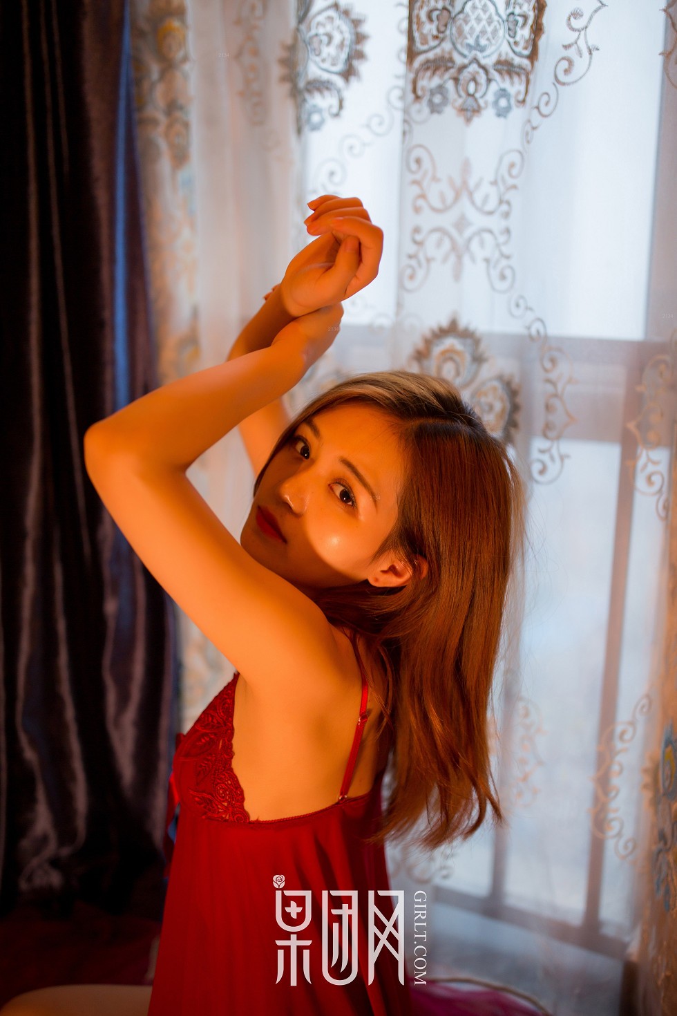 [GIRLT果团网]熊川纪信No.023_果团美人计红色蕾丝内衣美女居家床上撩人诱惑写真42P
