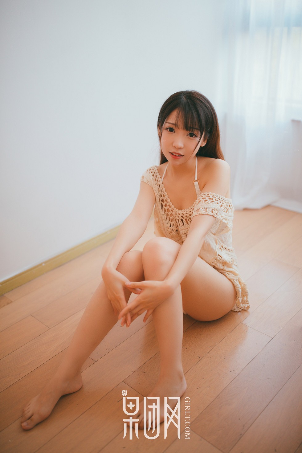 [GIRLT果团网]熊川纪信No.025_嫩模水花花不是水哗哗私房白色内衣秀巨乳诱惑写真45P