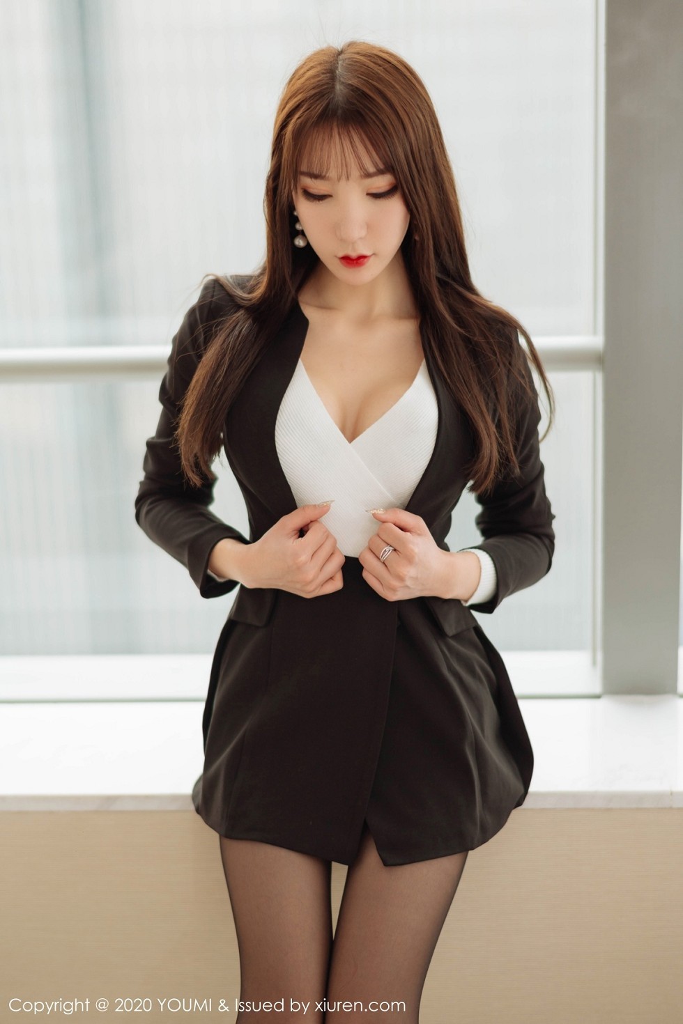 [HuaYang花漾]Vol.234_女神周于希Sandy职场OL制服私房豹纹内衣配黑丝袜诱惑写真95P